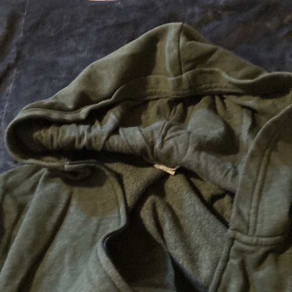 2 boys hoodies. H&M.  One black and one green - Picture 2 of 6